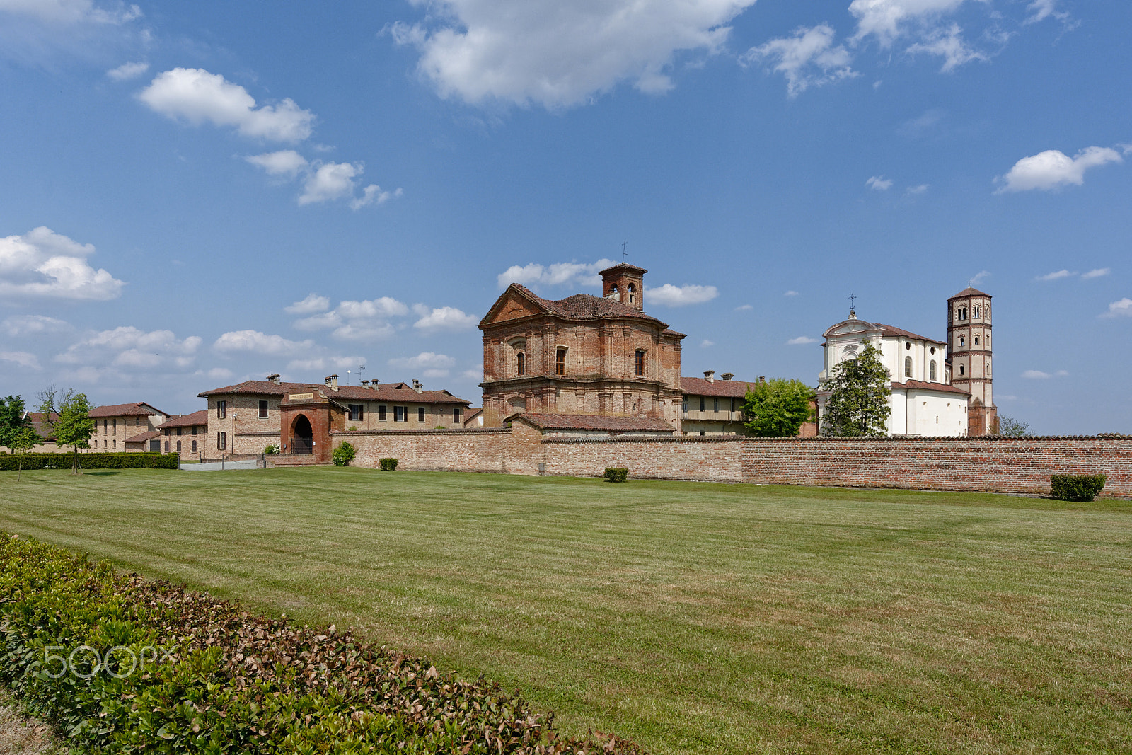 Nikon AF-S Nikkor 14-24mm F2.8G ED sample photo. Abbazia di santa maria di lucedio photography