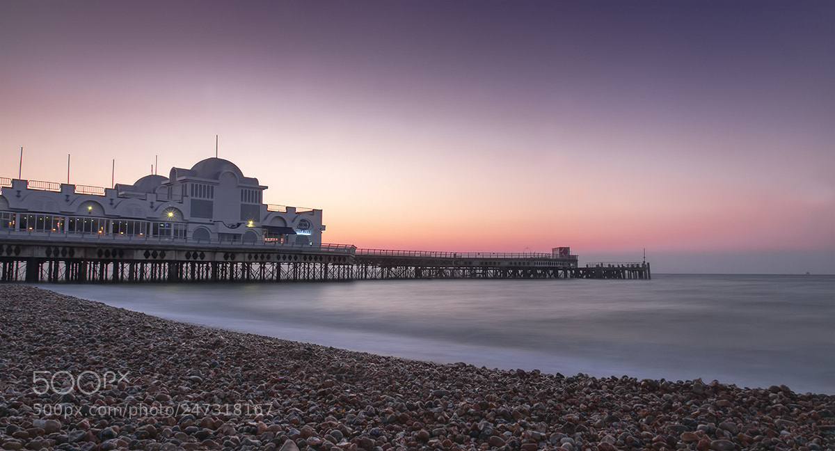 Sony ILCA-77M2 sample photo. Southsea pier photography
