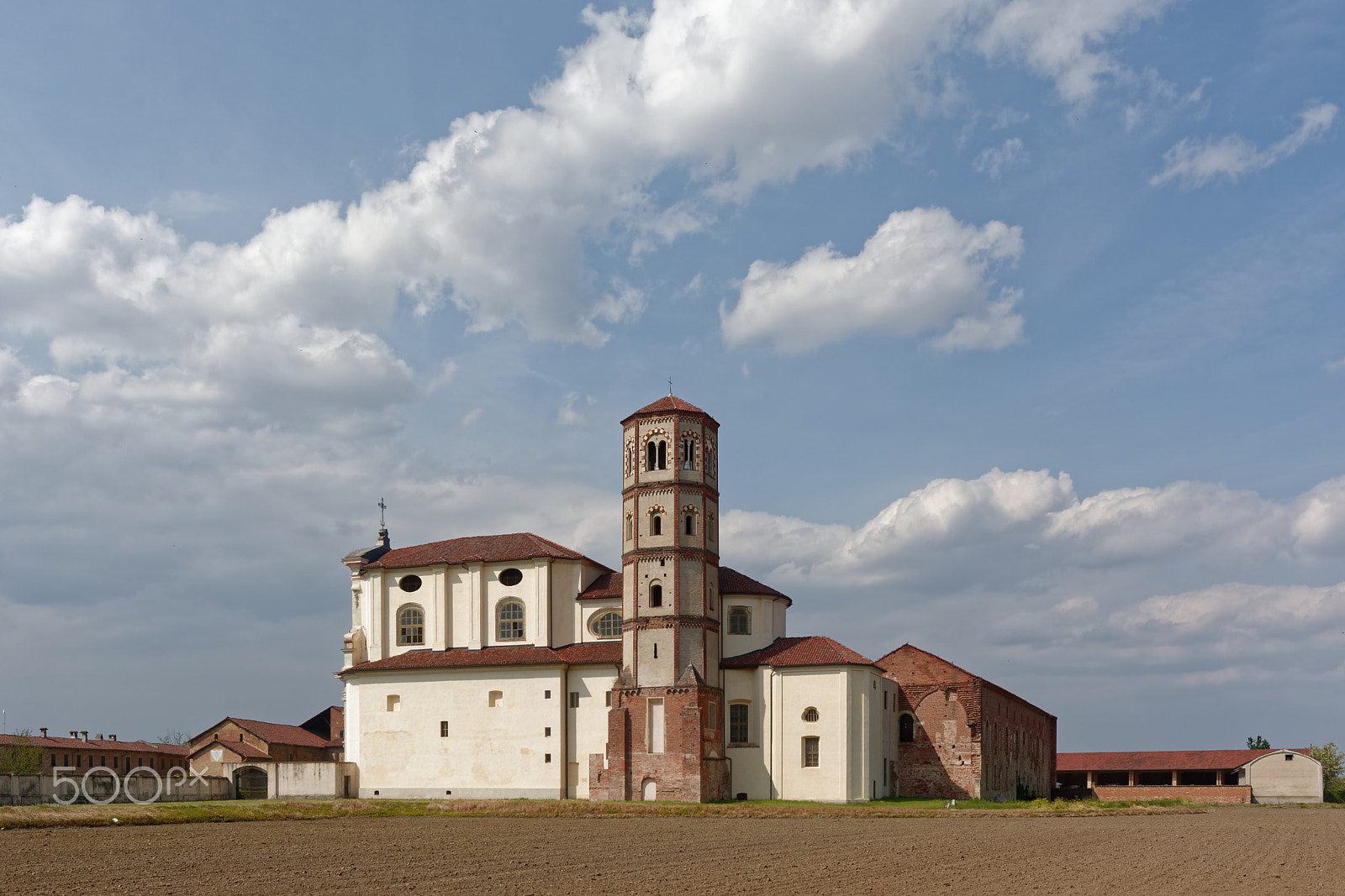 Nikon D7100 + Nikon AF-S Nikkor 14-24mm F2.8G ED sample photo. Lucedio abbey photography