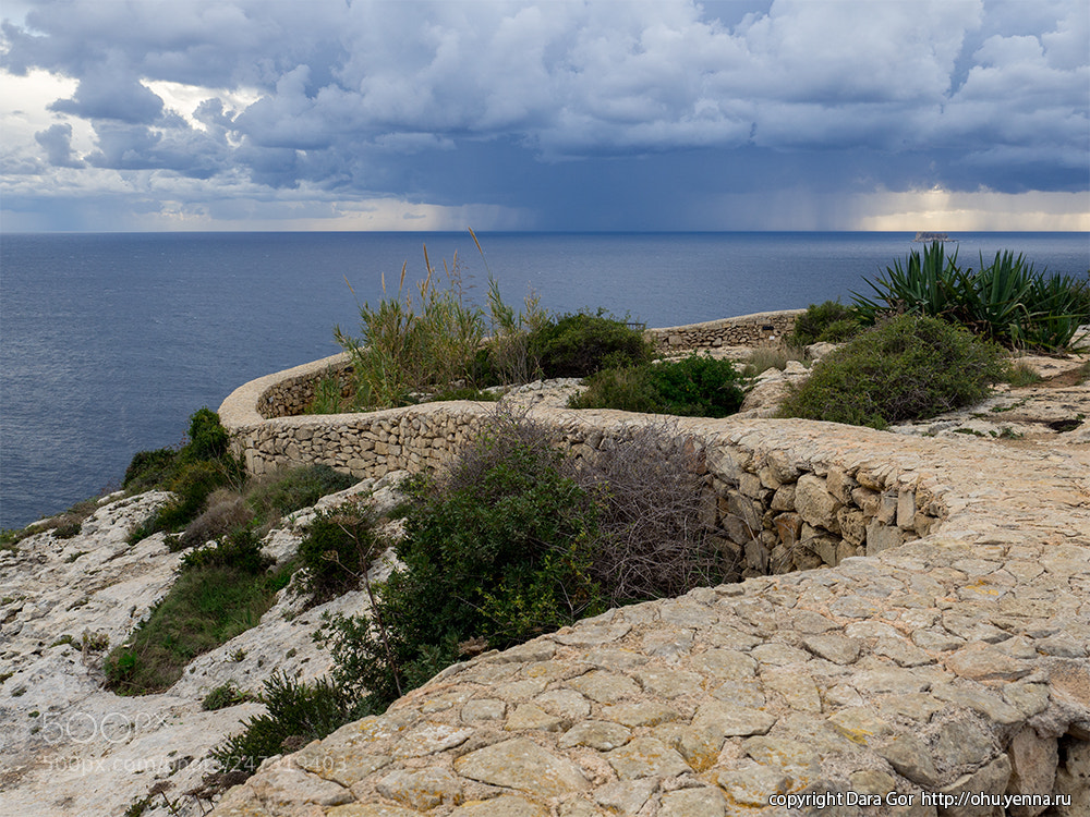 Olympus OM-D E-M10 III sample photo. Malta blue grotto photography