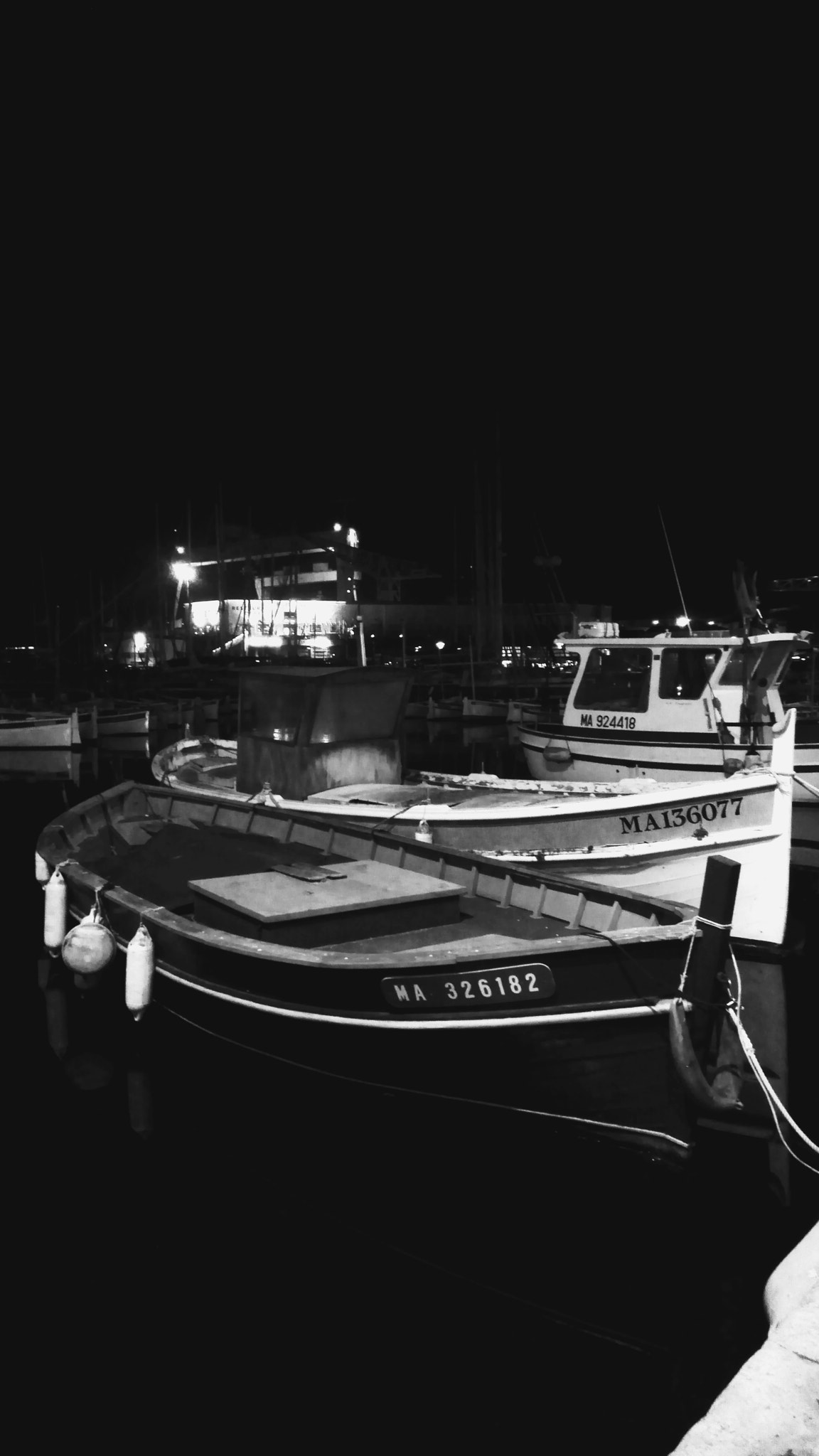 ASUS ZenFone 3 Max (ZC520TL) sample photo. At night on the quays photography