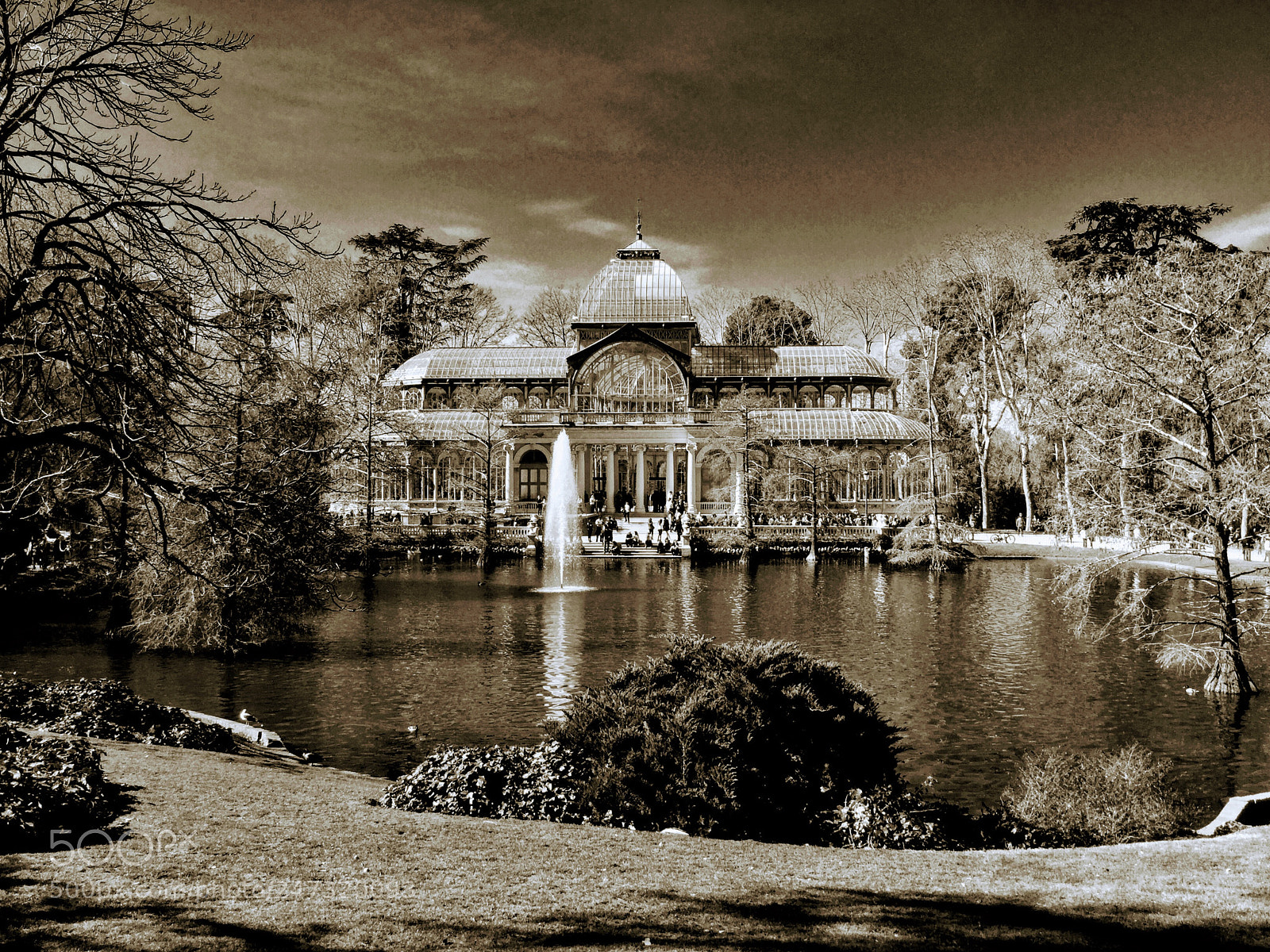 Apple iPad Air 2 sample photo. Palacio de cristal del photography