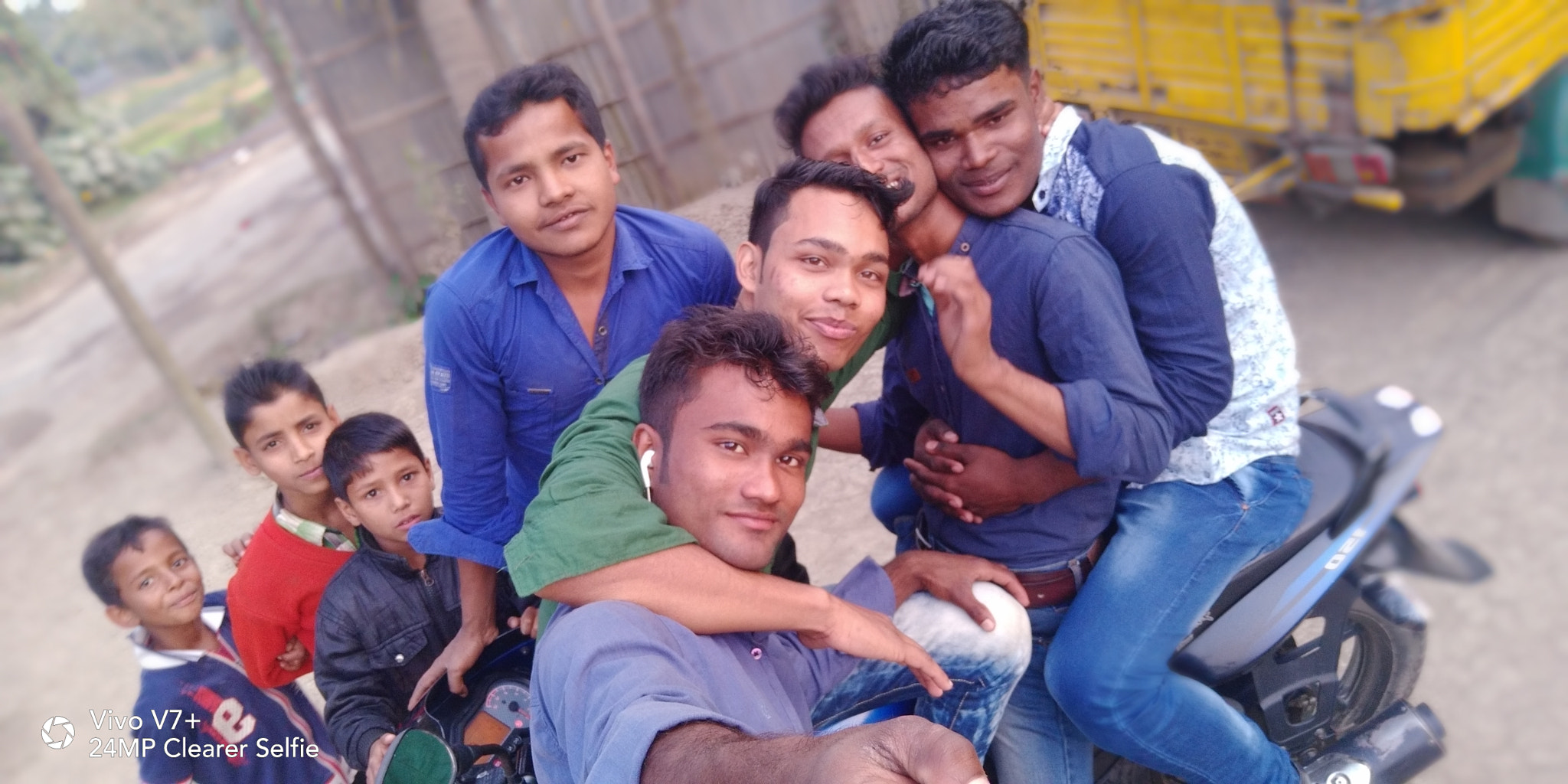 vivo 1716 sample photo