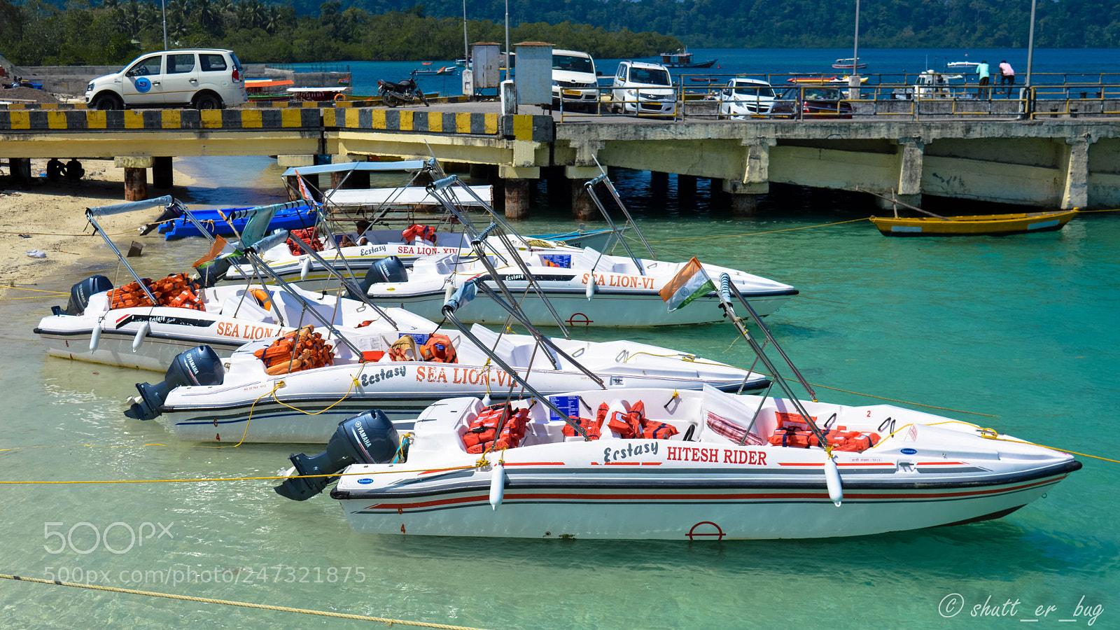 Nikon D3200 sample photo. Resting before cruising photography