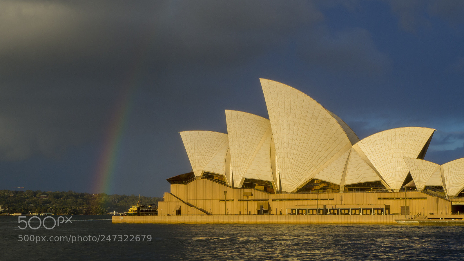 Olympus OM-D E-M10 II sample photo. Opera house photography