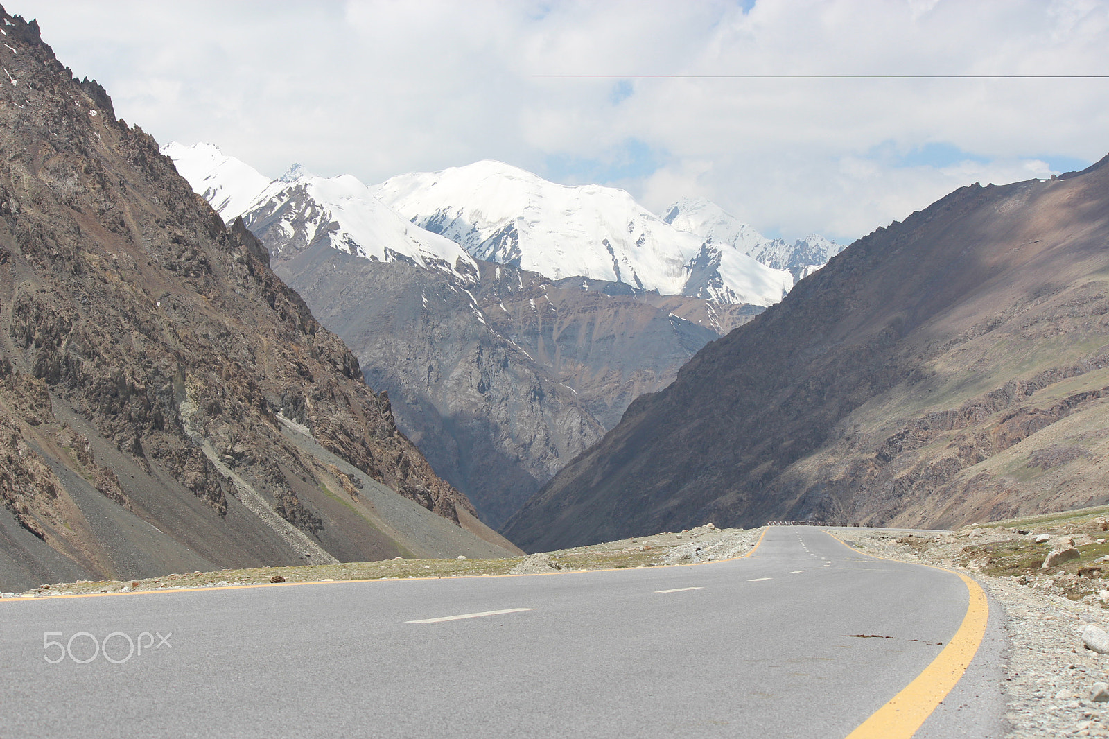 Canon EOS 650D (EOS Rebel T4i / EOS Kiss X6i) sample photo. Kkh - sost boarder, pakistan photography