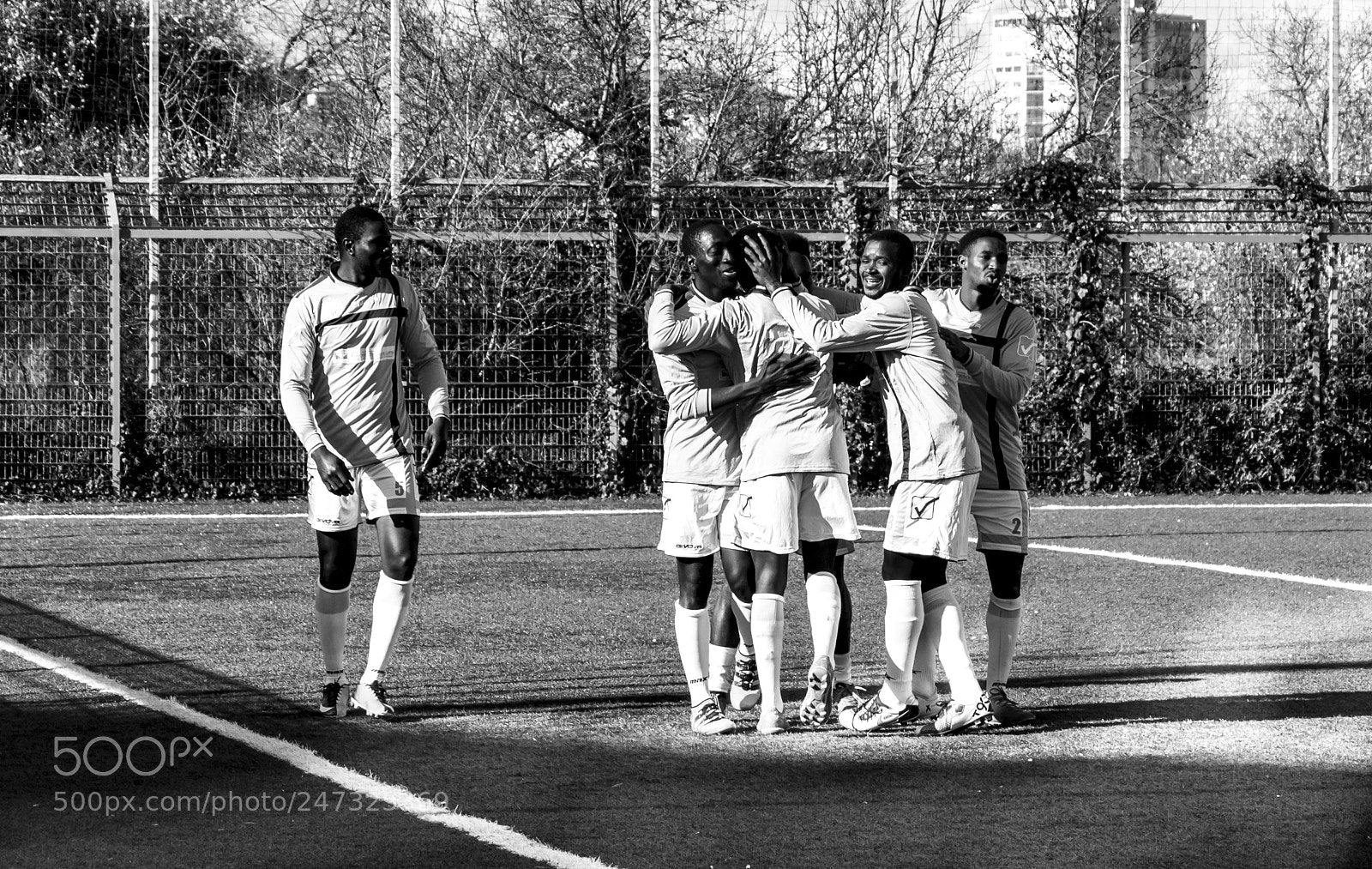 Canon EOS 700D (EOS Rebel T5i / EOS Kiss X7i) sample photo. Football photography