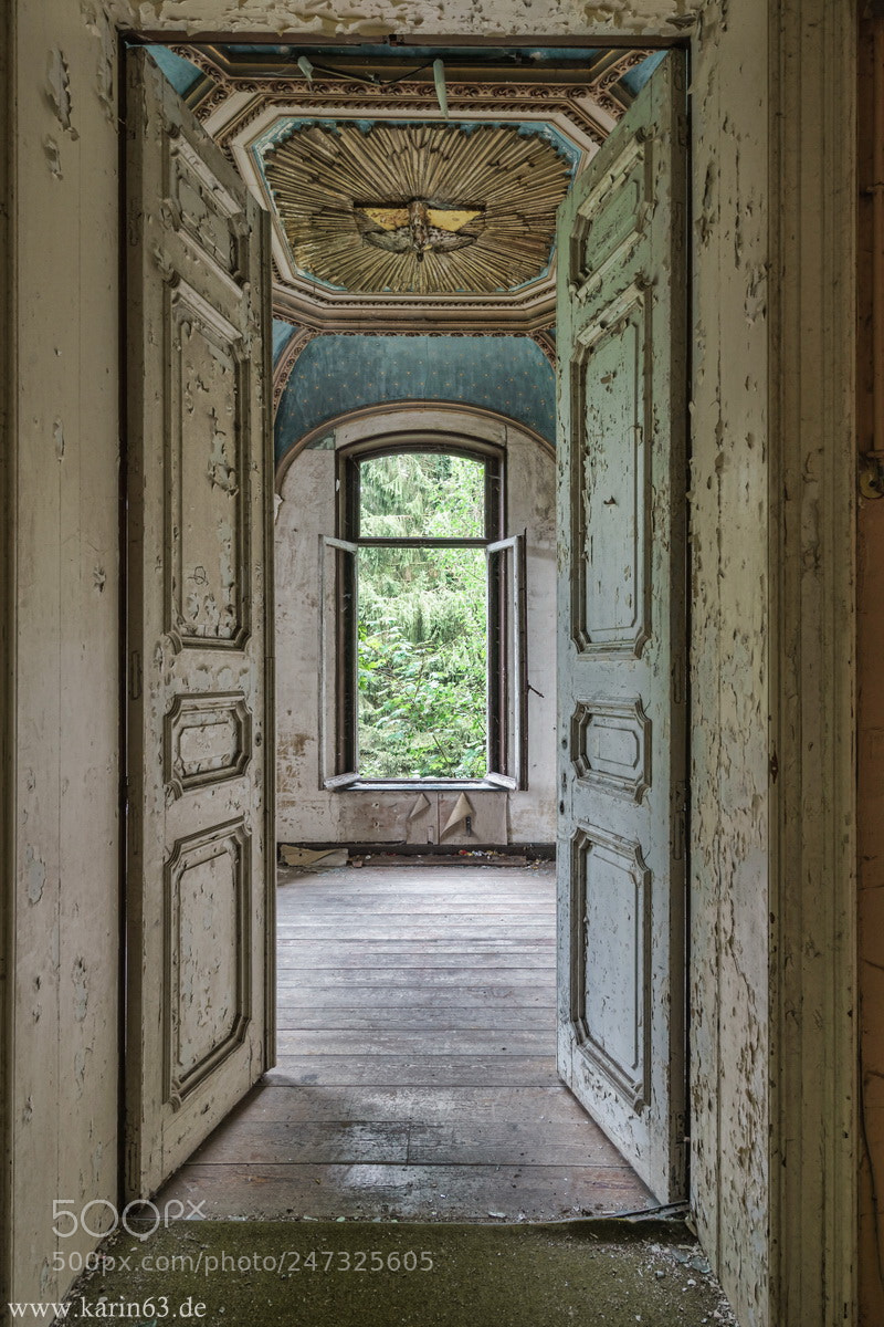 Sony a7 sample photo. Lost chateau photography