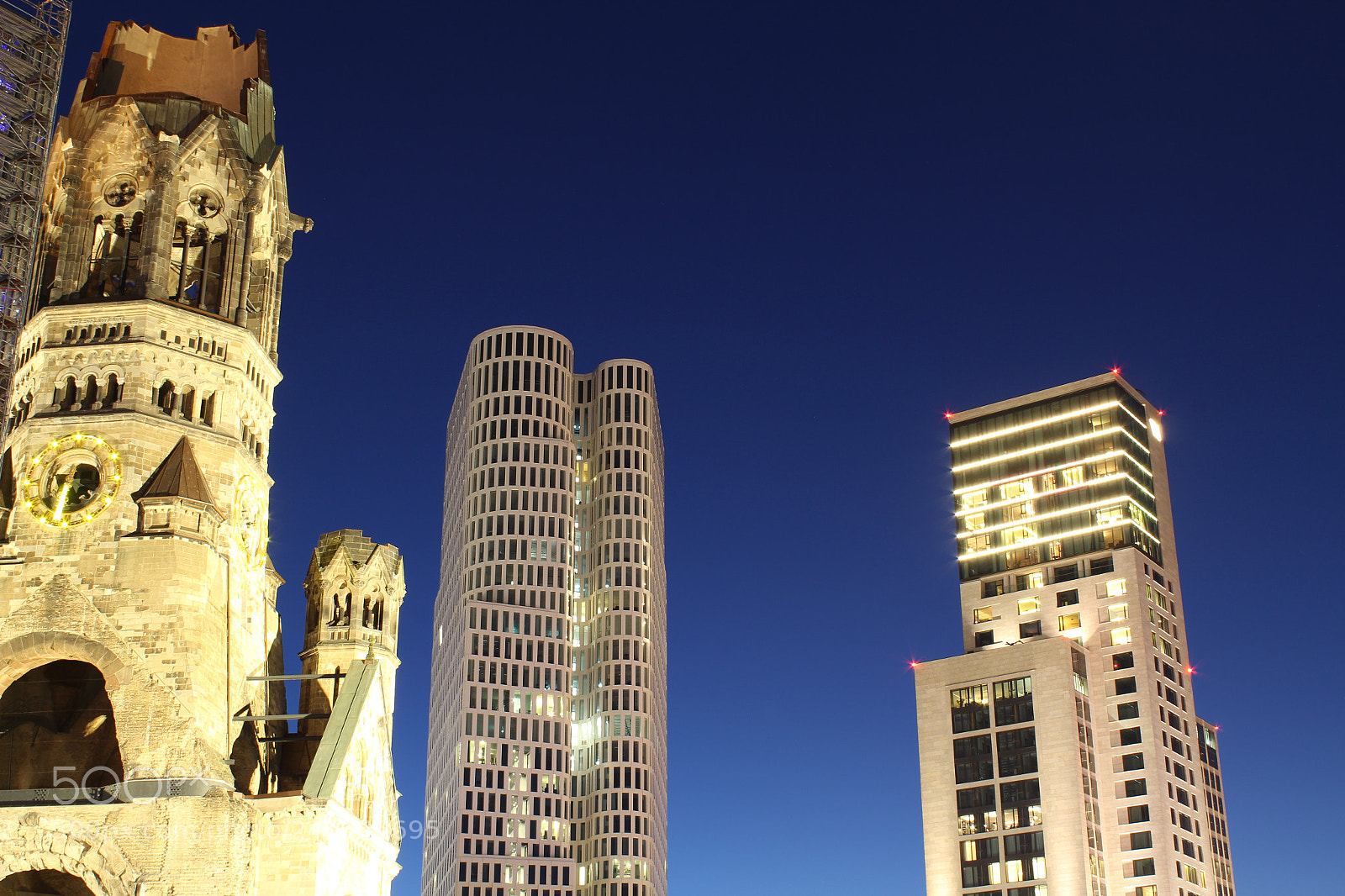 Canon EOS 1300D (EOS Rebel T6 / EOS Kiss X80) sample photo. Skyline - berliner breitscheidplatz photography
