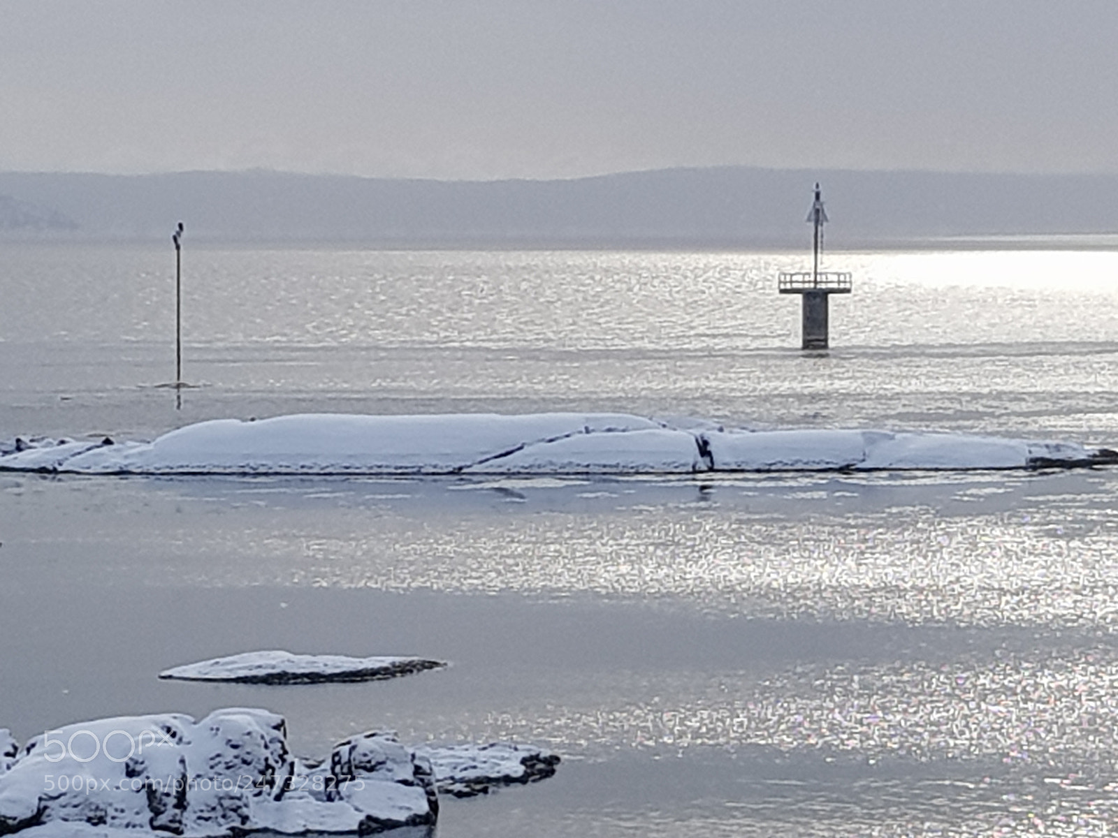 Samsung Galaxy S8+ sample photo. Still winter om bygd photography