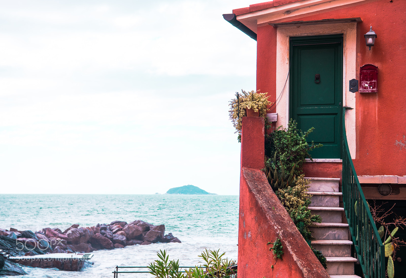 Nikon D810 sample photo. Open the door and photography
