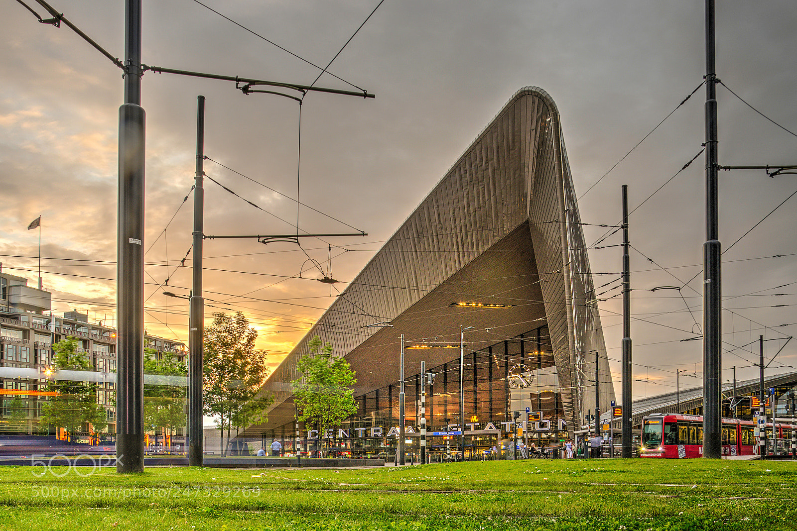 Nikon D5100 sample photo. Rotterdam central railway station photography