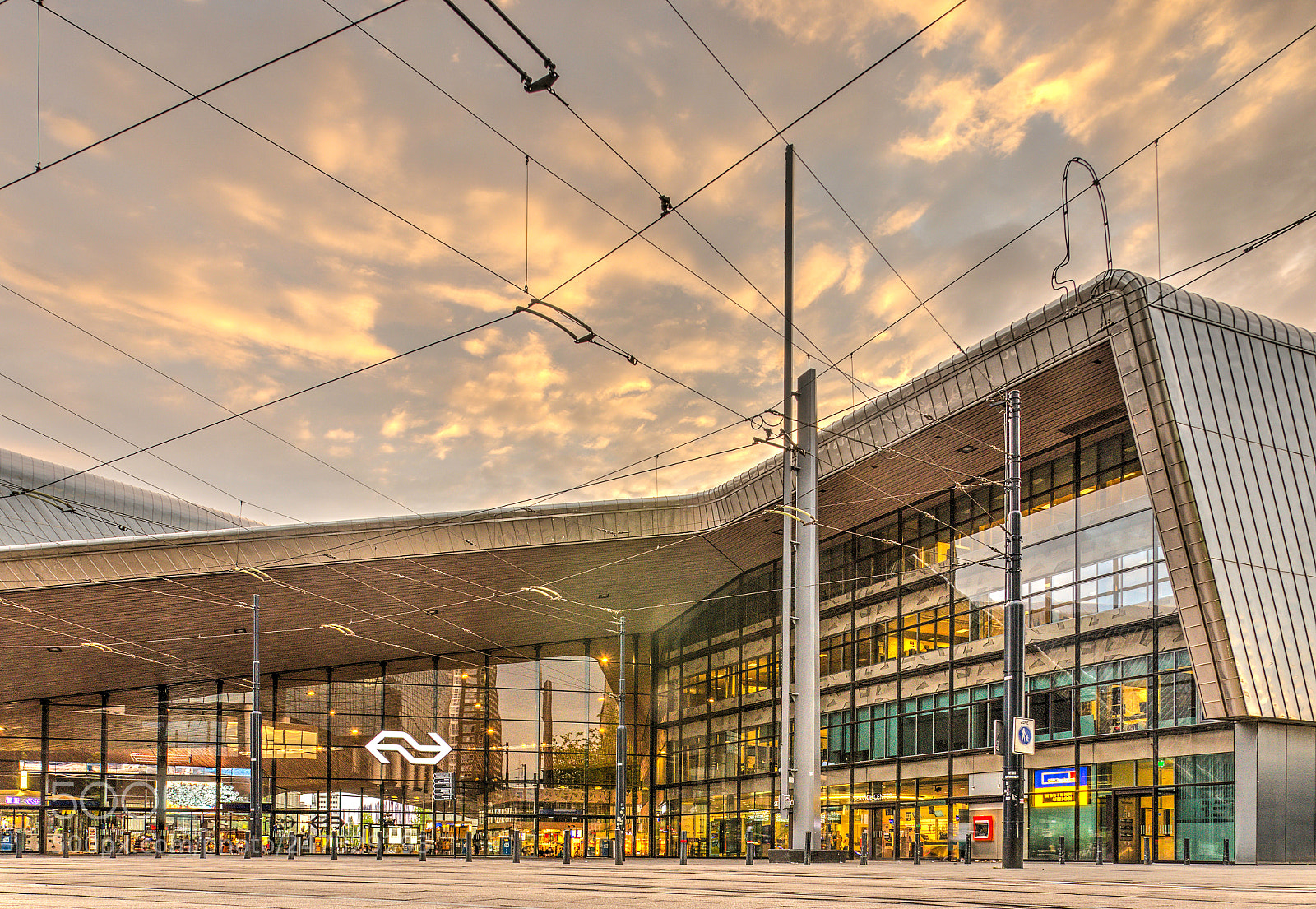Nikon D5100 sample photo. Rotterdam central railway station photography