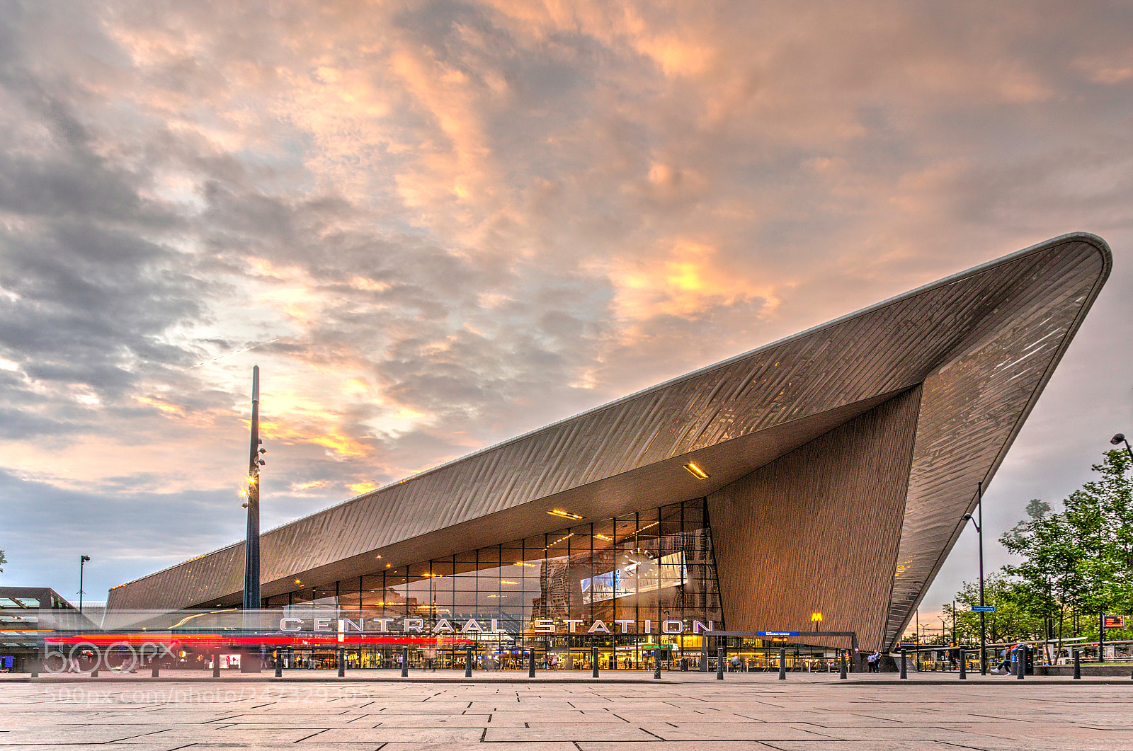 Nikon D5100 sample photo. Rotterdam central railway station photography