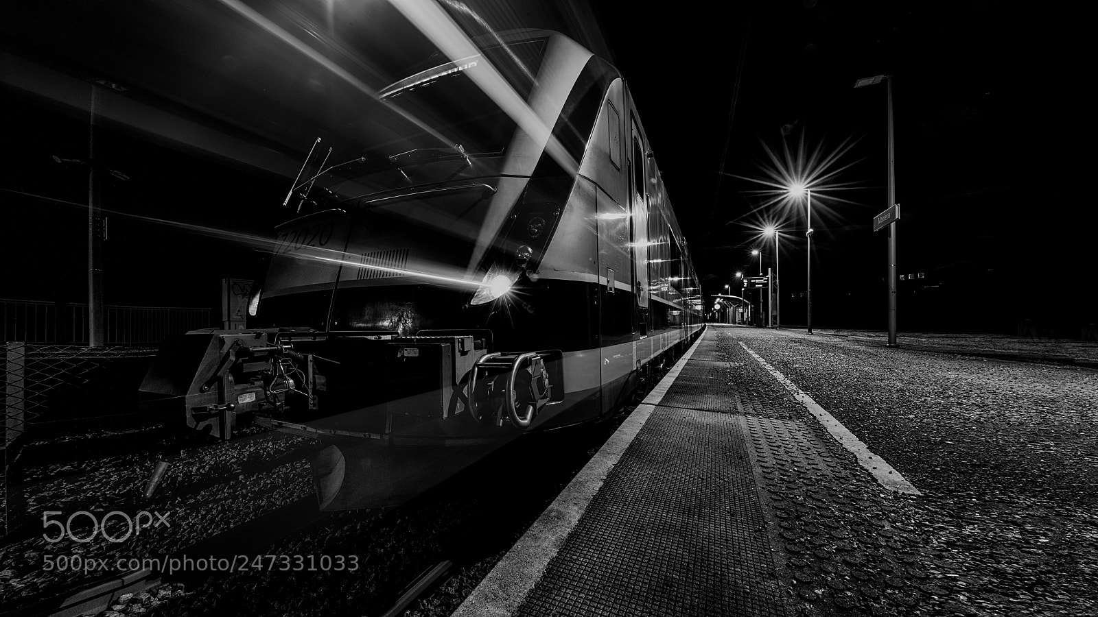 Nikon D850 sample photo. Incoming train photography