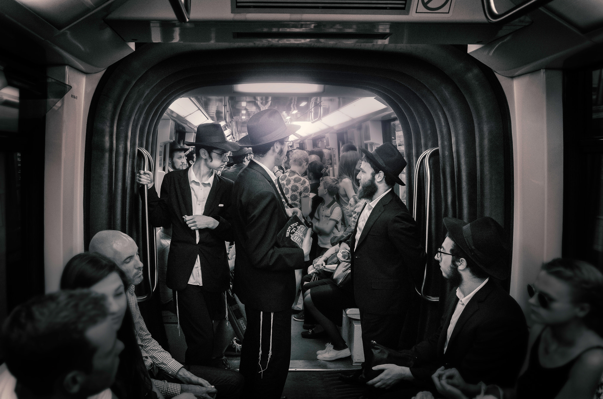 Nikon Coolpix A sample photo. Paris, metro photography