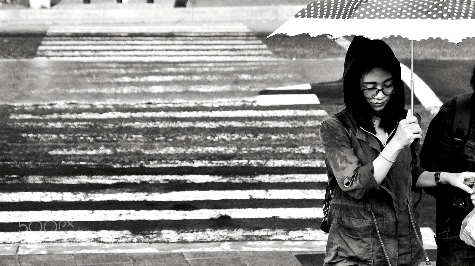 Panasonic Lumix DMC-LX100 sample photo. Street, stripes, and woman photography