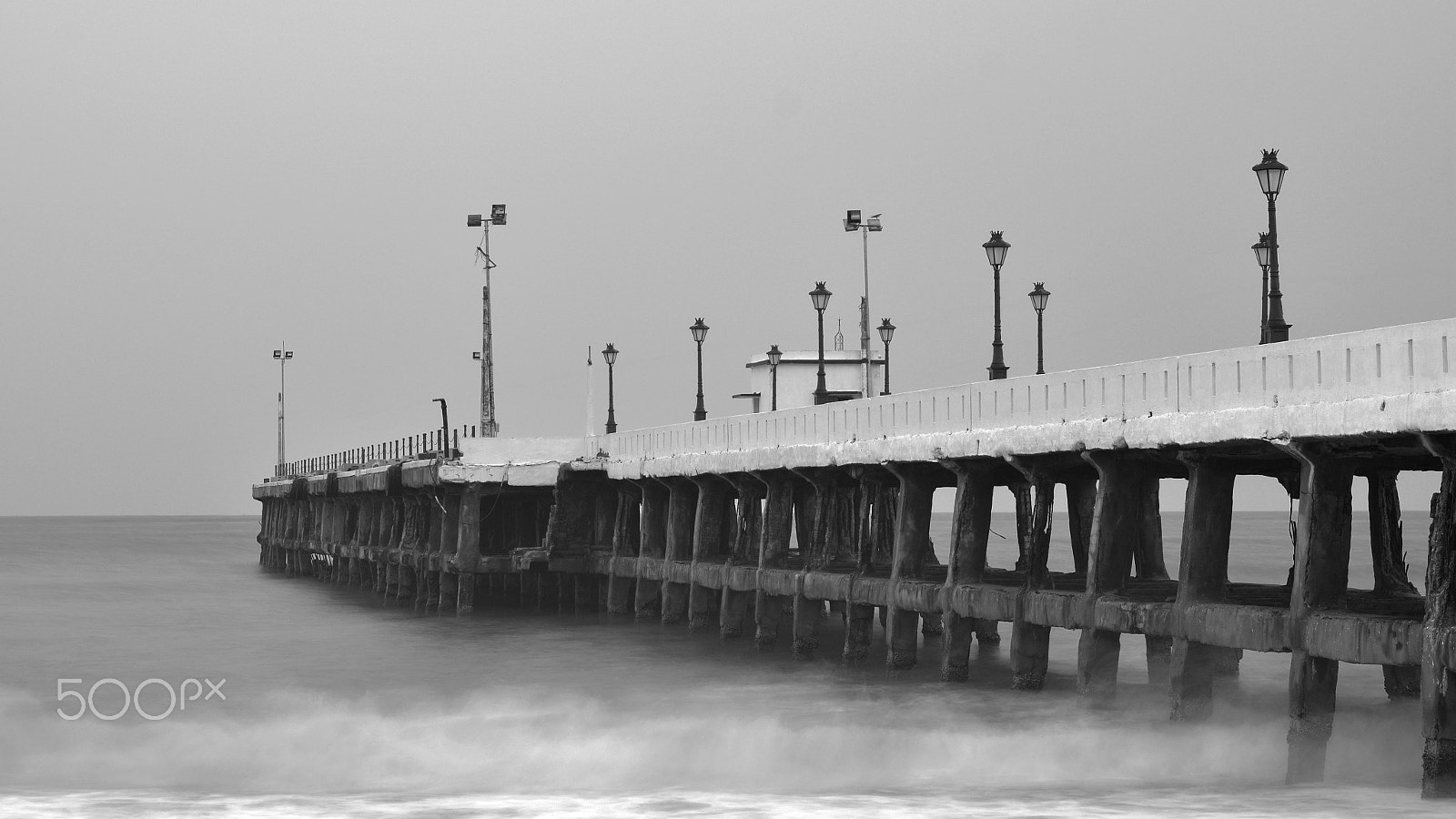 Nikon D5200 + Nikon AF-S Nikkor 50mm F1.8G sample photo. Seabridge photography
