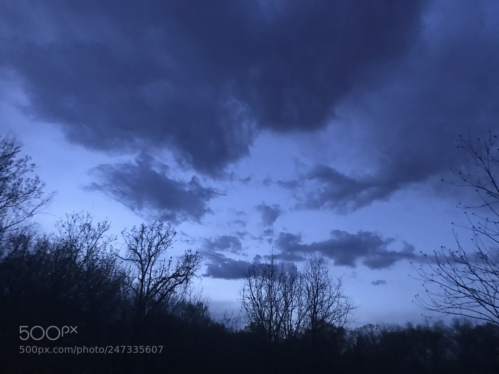 Apple iPhone 7 Plus sample photo. Autumn dusk photography