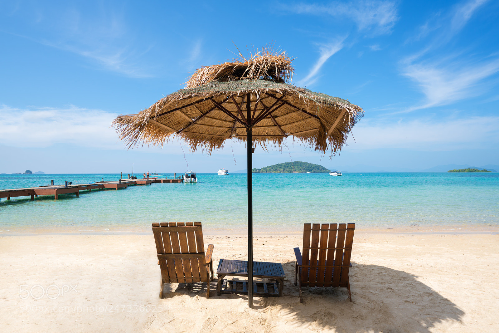 Sony a7R II sample photo. Beach chairs and umbrella photography