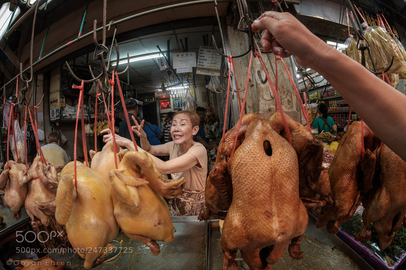 Fujifilm X-T2 sample photo. Chicken vendor at chinatown photography