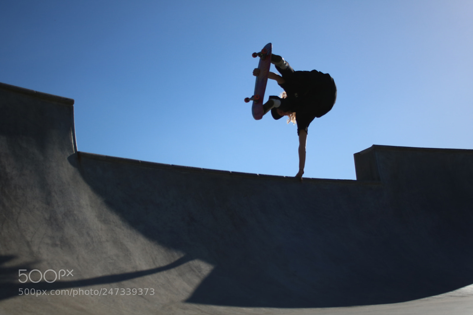 Canon EOS 760D (EOS Rebel T6s / EOS 8000D) sample photo. Handplant at cirencester skatepark. photography