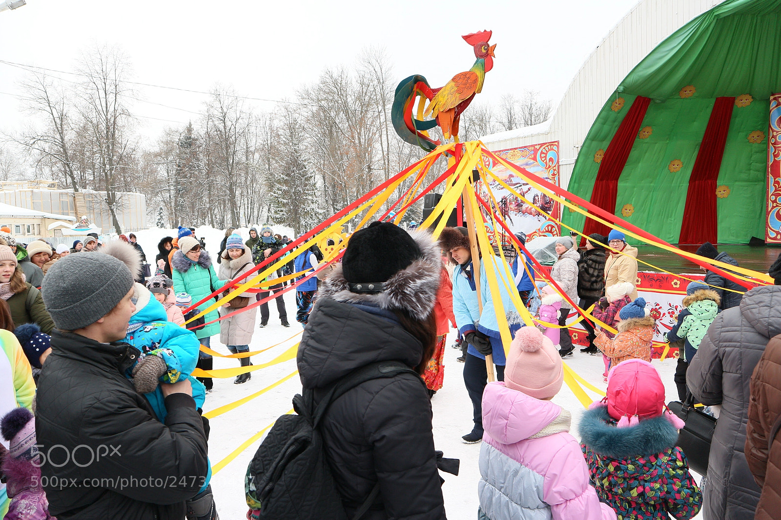 Canon EOS M10 sample photo. Traditional dance at maslinitsa photography