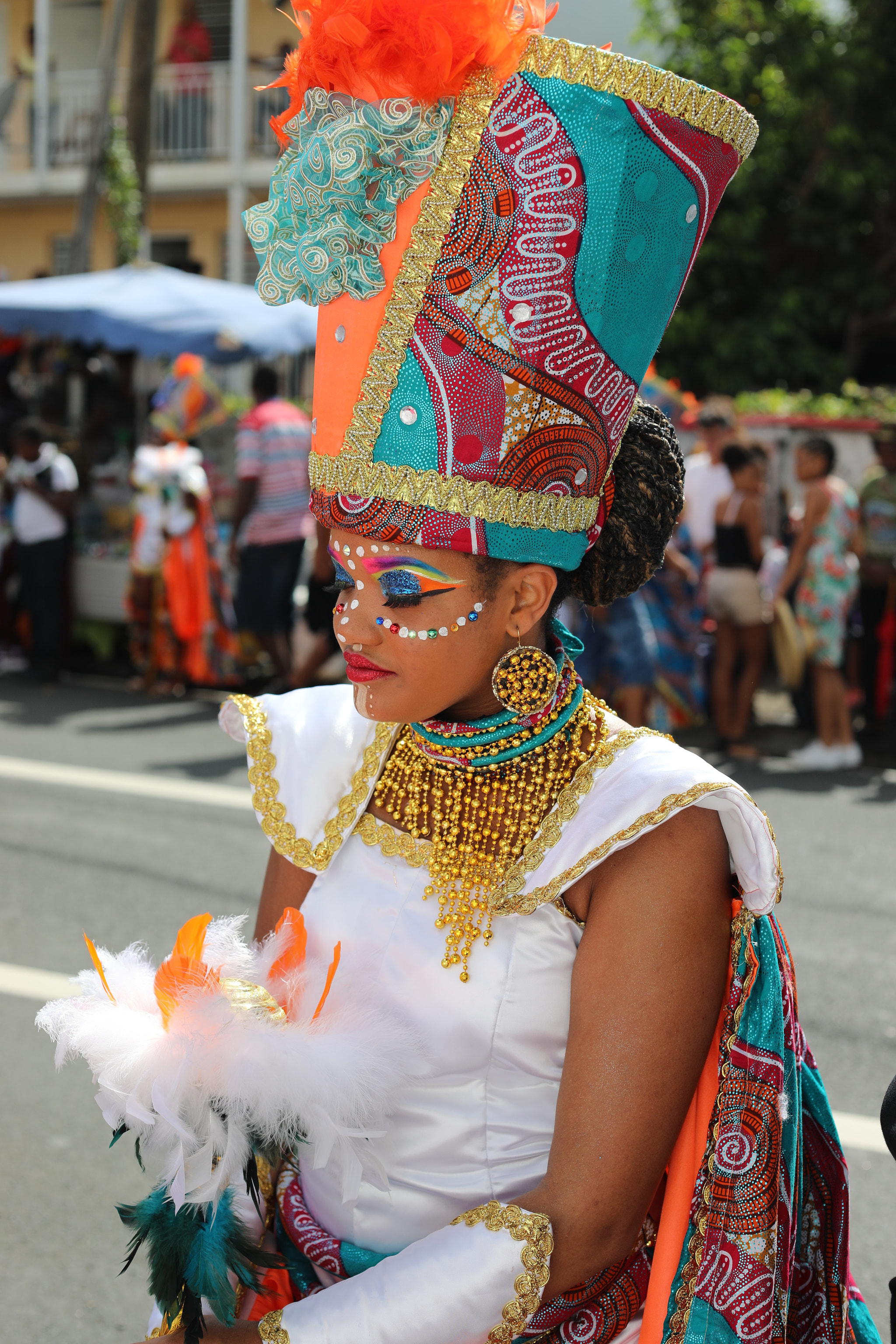 Canon EF 50mm F1.8 II sample photo. Beautiful woman dressed for guadeloupe carnival photography