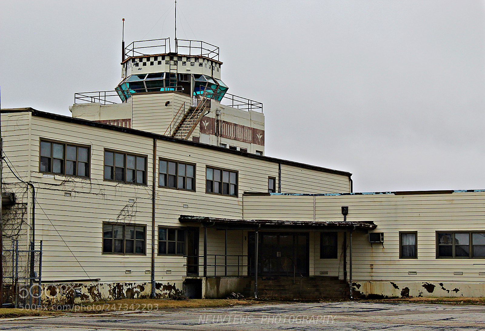 Canon EF-S 18-55mm F3.5-5.6 III sample photo. Aircontroltower photography