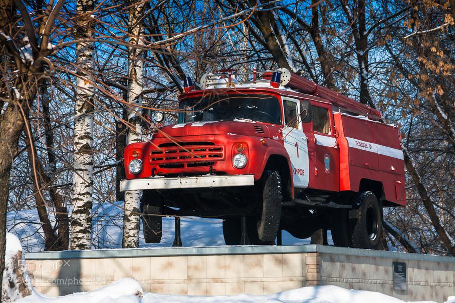 Canon EOS 400D (EOS Digital Rebel XTi / EOS Kiss Digital X) sample photo. Old fire truck zyl photography
