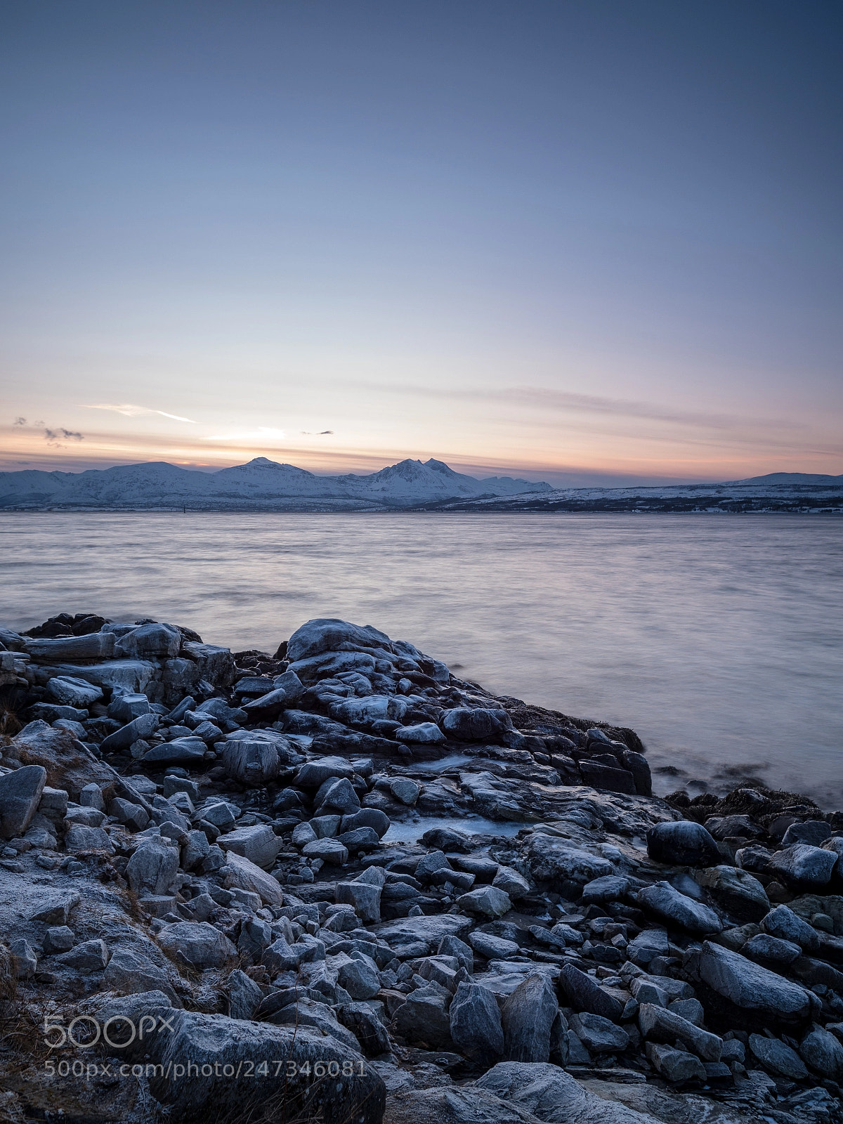 Olympus OM-D E-M1 Mark II sample photo. Freezingly cold sunset in photography