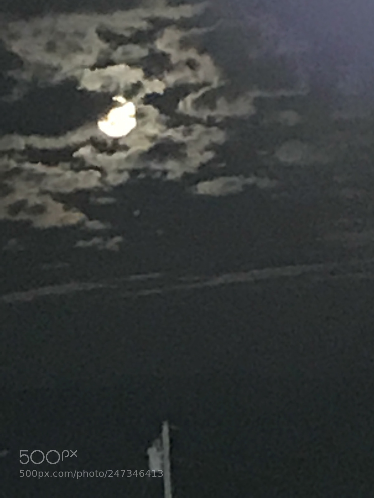 Apple iPhone 7 Plus sample photo. Moon photography