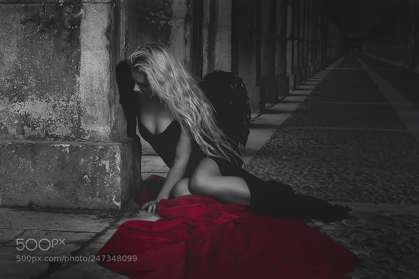 Canon EOS 7D sample photo. Romantic scene, beautiful blond photography