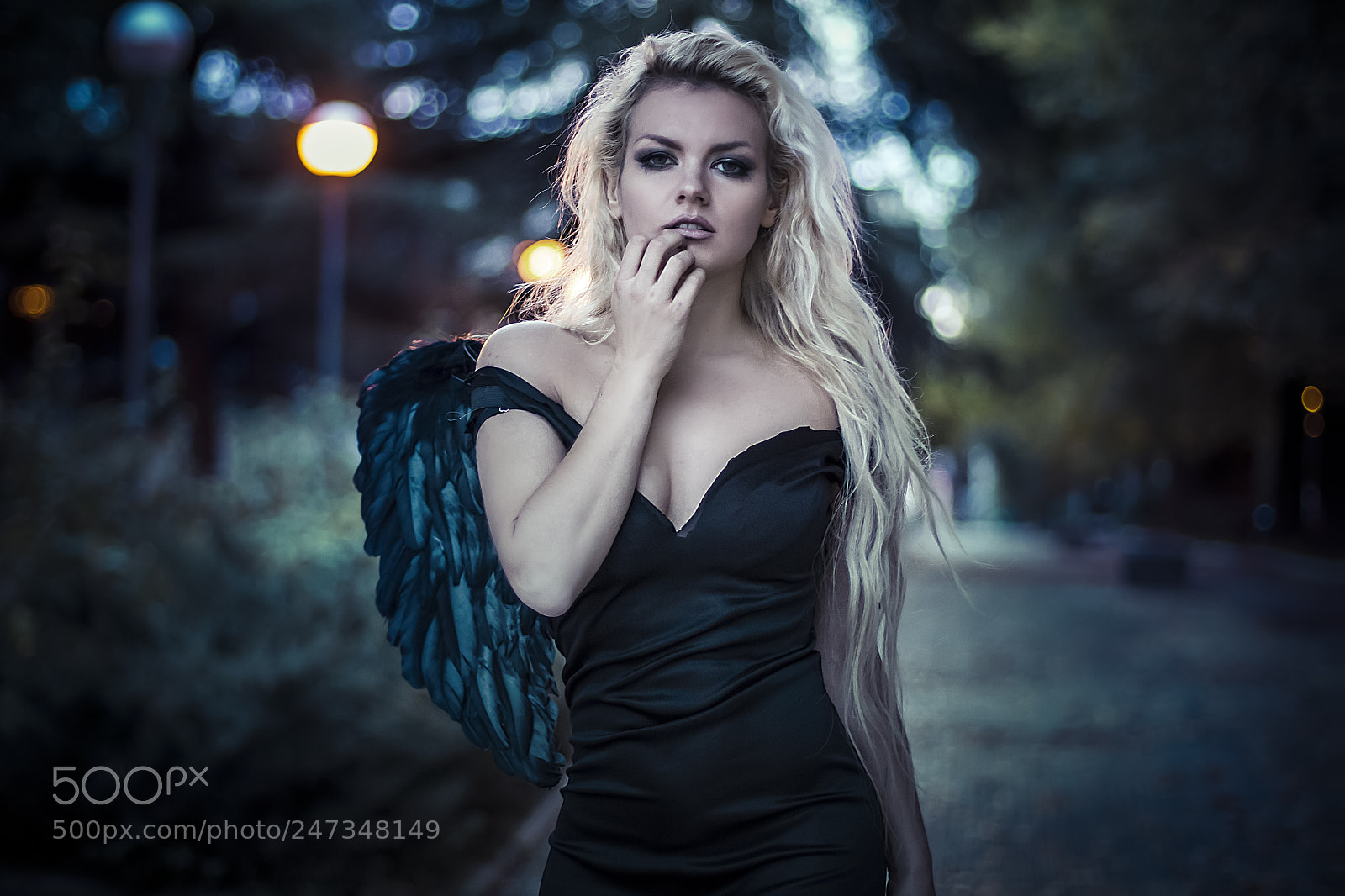 Canon EOS 7D sample photo. Romantic scene, beautiful blond photography