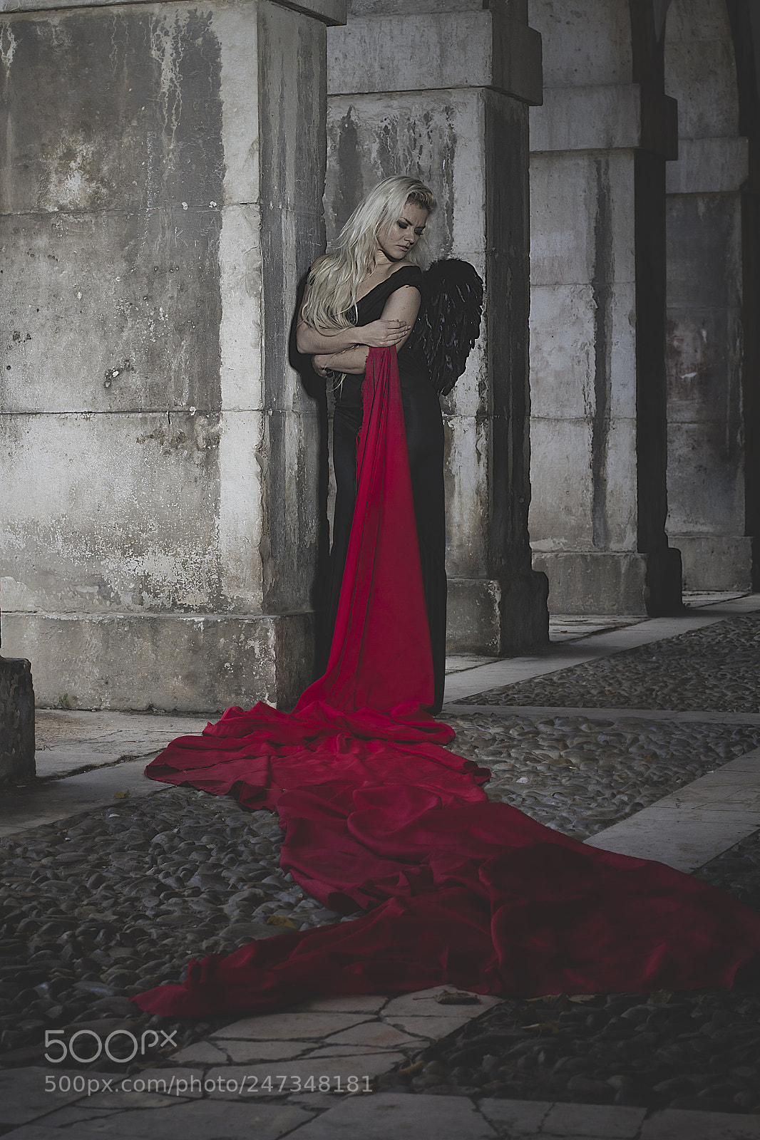 Canon EOS 7D sample photo. Beautiful blonde dressed in photography