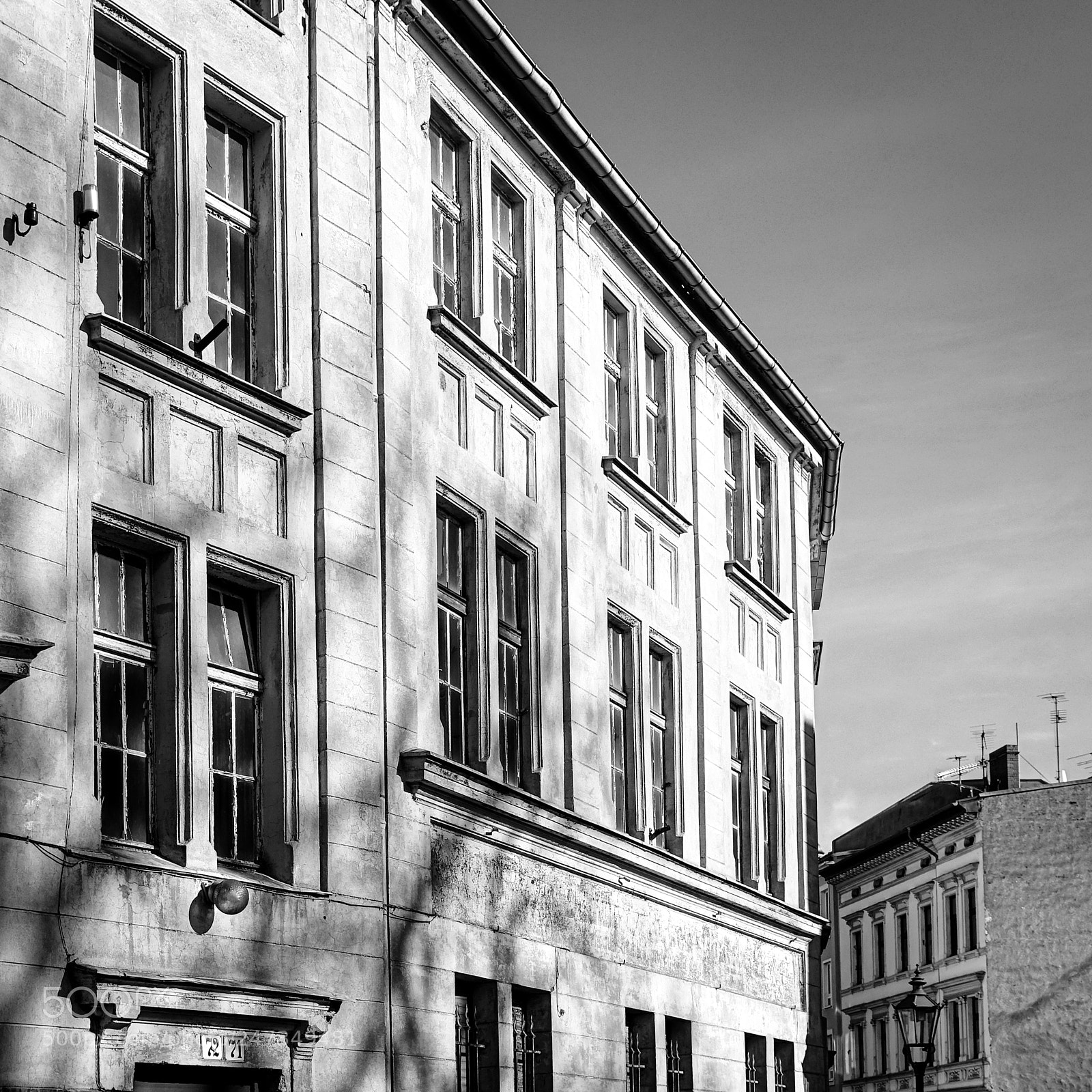 Sony Cyber-shot DSC-RX100 III sample photo. House facades photography