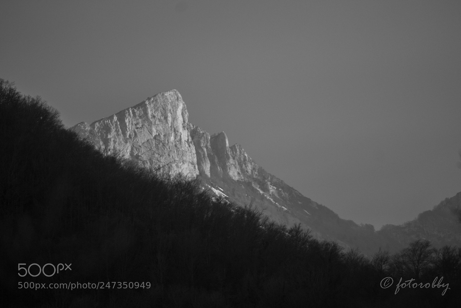 Canon EOS 600D (Rebel EOS T3i / EOS Kiss X5) sample photo. Black mountain photography