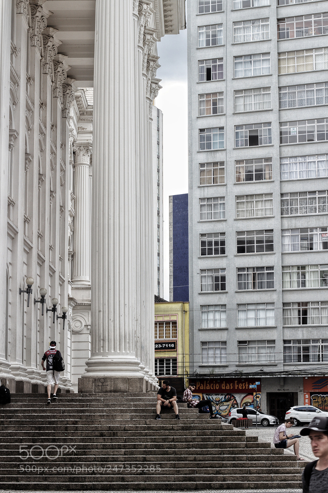 Canon EOS 100D (EOS Rebel SL1 / EOS Kiss X7) sample photo. Escadaria ufpr photography
