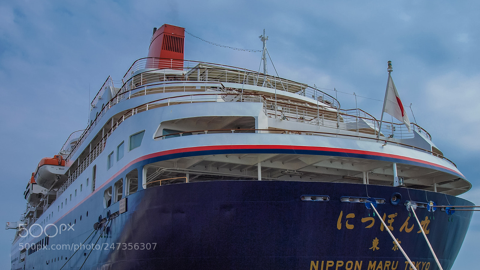 Olympus E-620 (EVOLT E-620) sample photo. Cruise ship photography