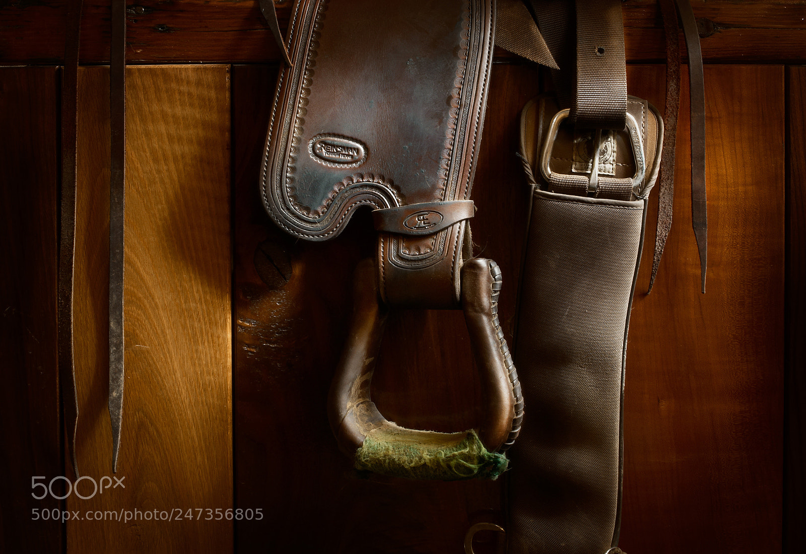 Nikon D200 sample photo. Saddle stirrup photography