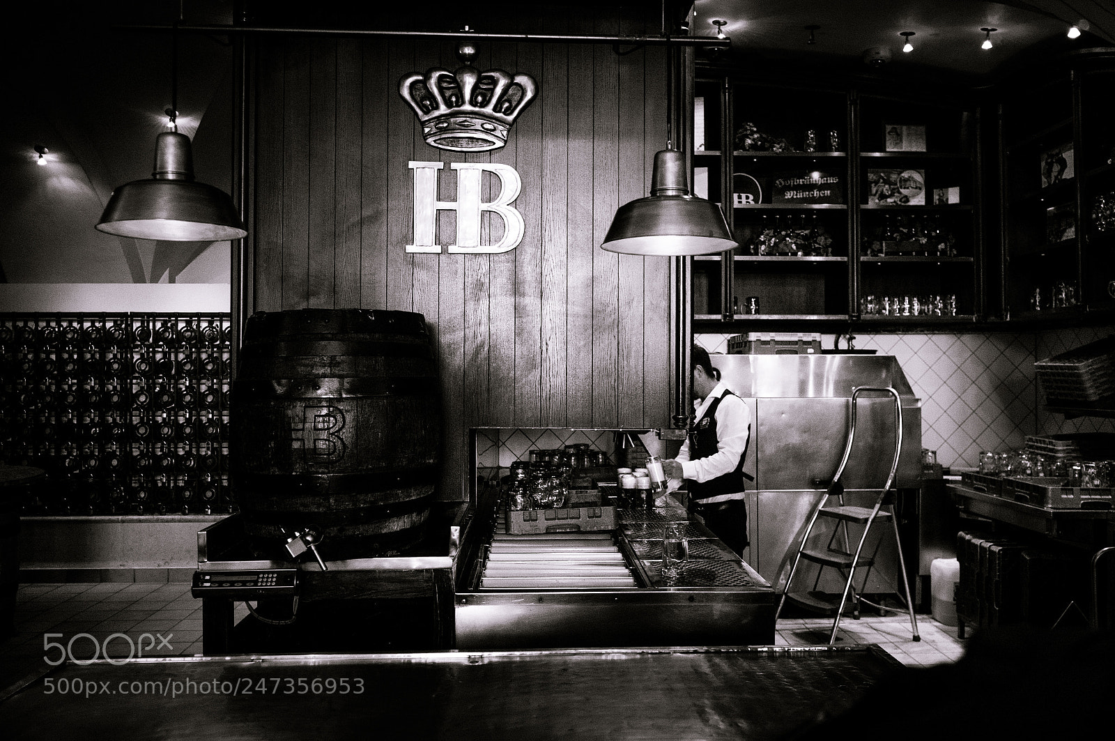 Sony Alpha NEX-6 sample photo. Beer in hofbräu photography