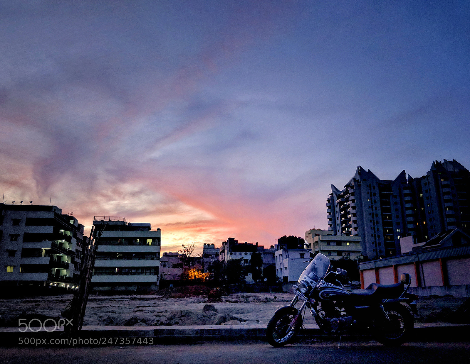 OnePlus 5T sample photo. The fiery sky photography