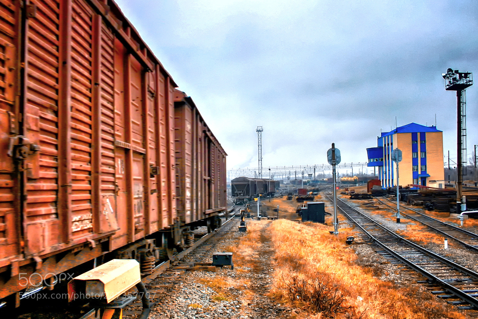 Canon EOS 300D (EOS Digital Rebel / EOS Kiss Digital) sample photo. Sorting of wagons photography