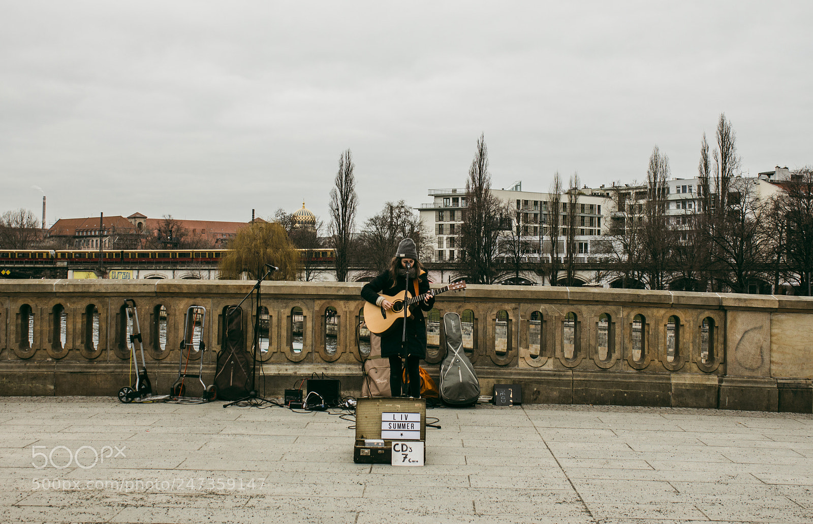 Canon EOS 650D (EOS Rebel T4i / EOS Kiss X6i) sample photo. Berlin street music photography