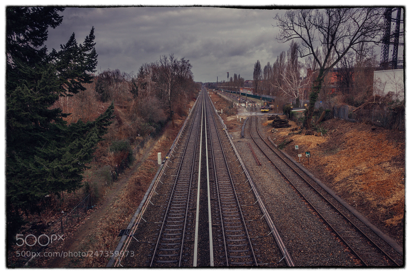 Canon EOS 600D (Rebel EOS T3i / EOS Kiss X5) sample photo. Rails photography