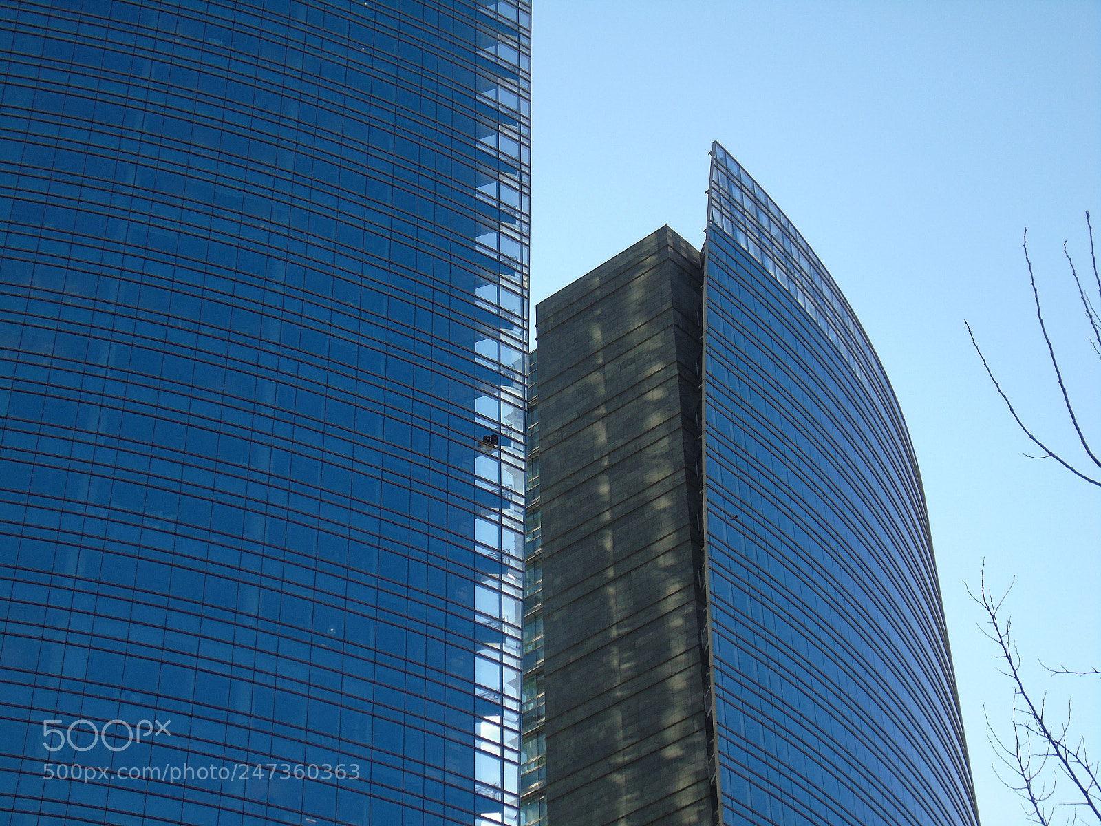 Sony Cyber-shot DSC-H400 sample photo. Blue background photography