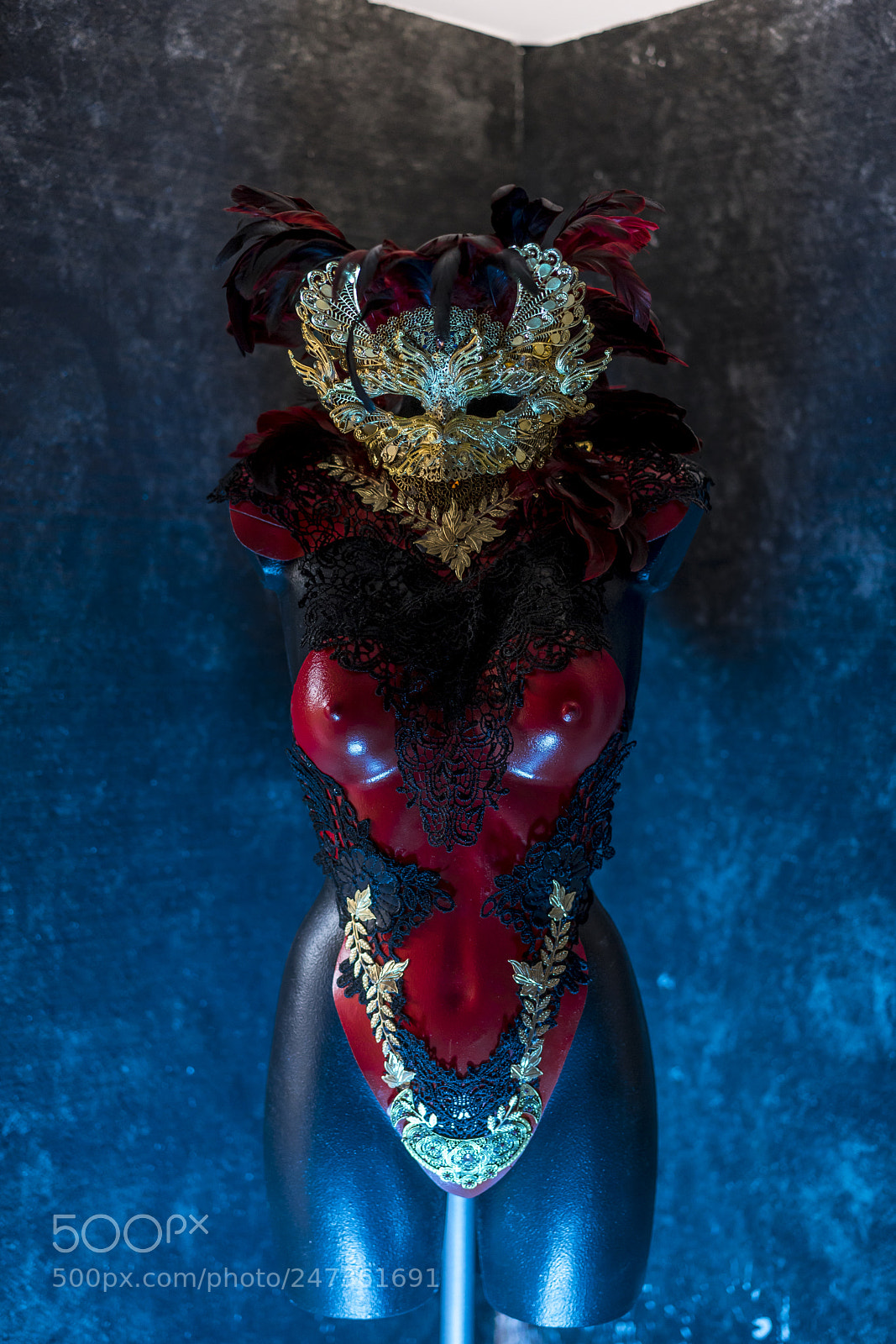 Sony a7 sample photo. Masquerade party venetian red photography