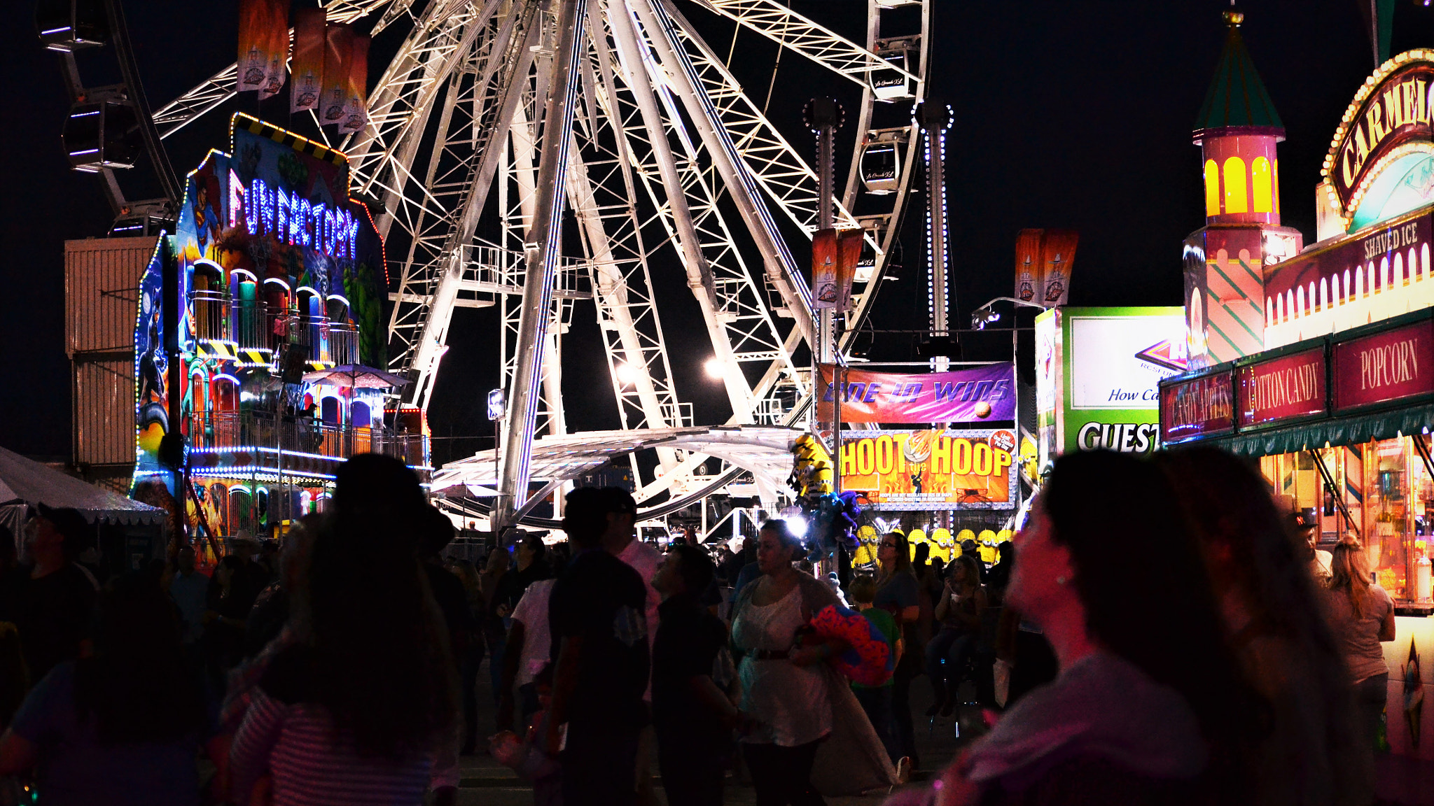 Nikon D3100 sample photo. Night and light photography