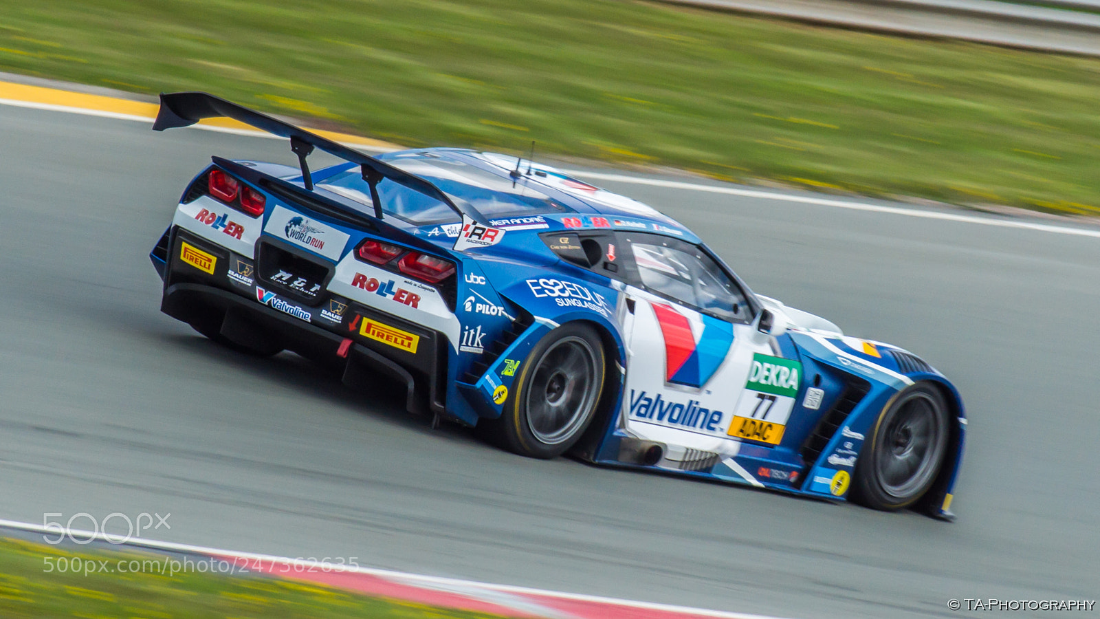 Sony SLT-A58 sample photo. Corvette racecar photography