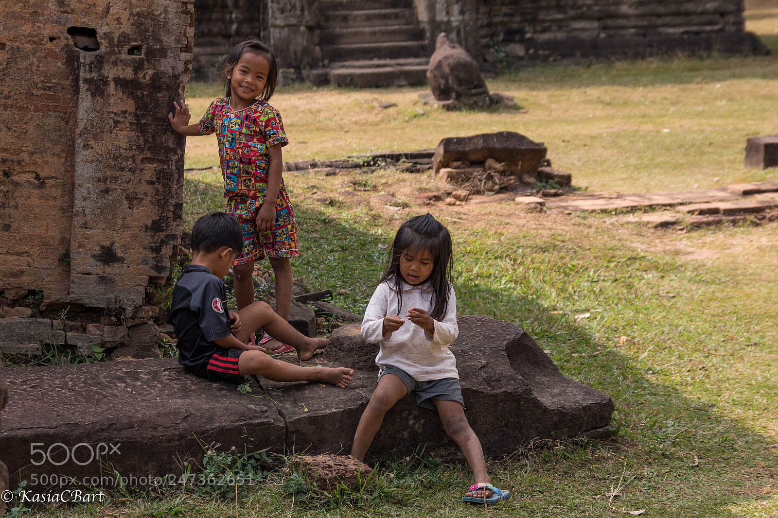 Canon EOS 7D Mark II sample photo. Cambodian kids photography